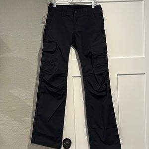 Under Armour hiking cargo pants